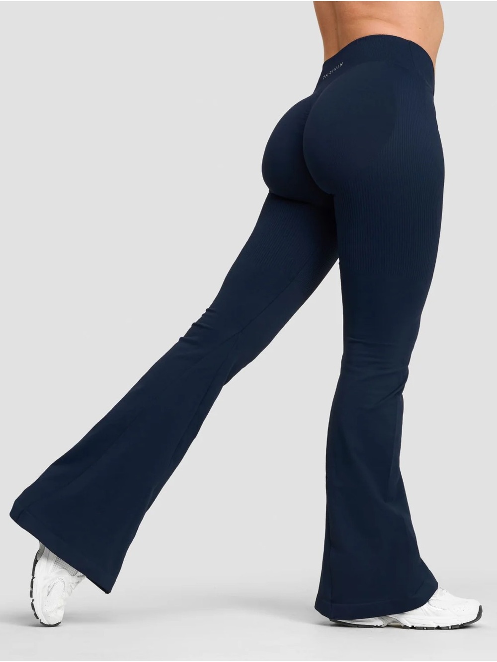 Elevate™ Sculpting Mid V-Waist Flare Leggings Navy Inseam 29”